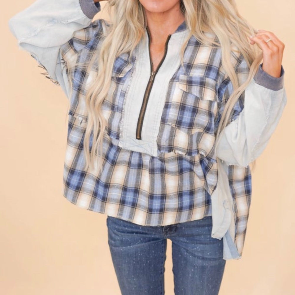 POL - Half Zip Up Plaid Pullover with
Raw Hemline